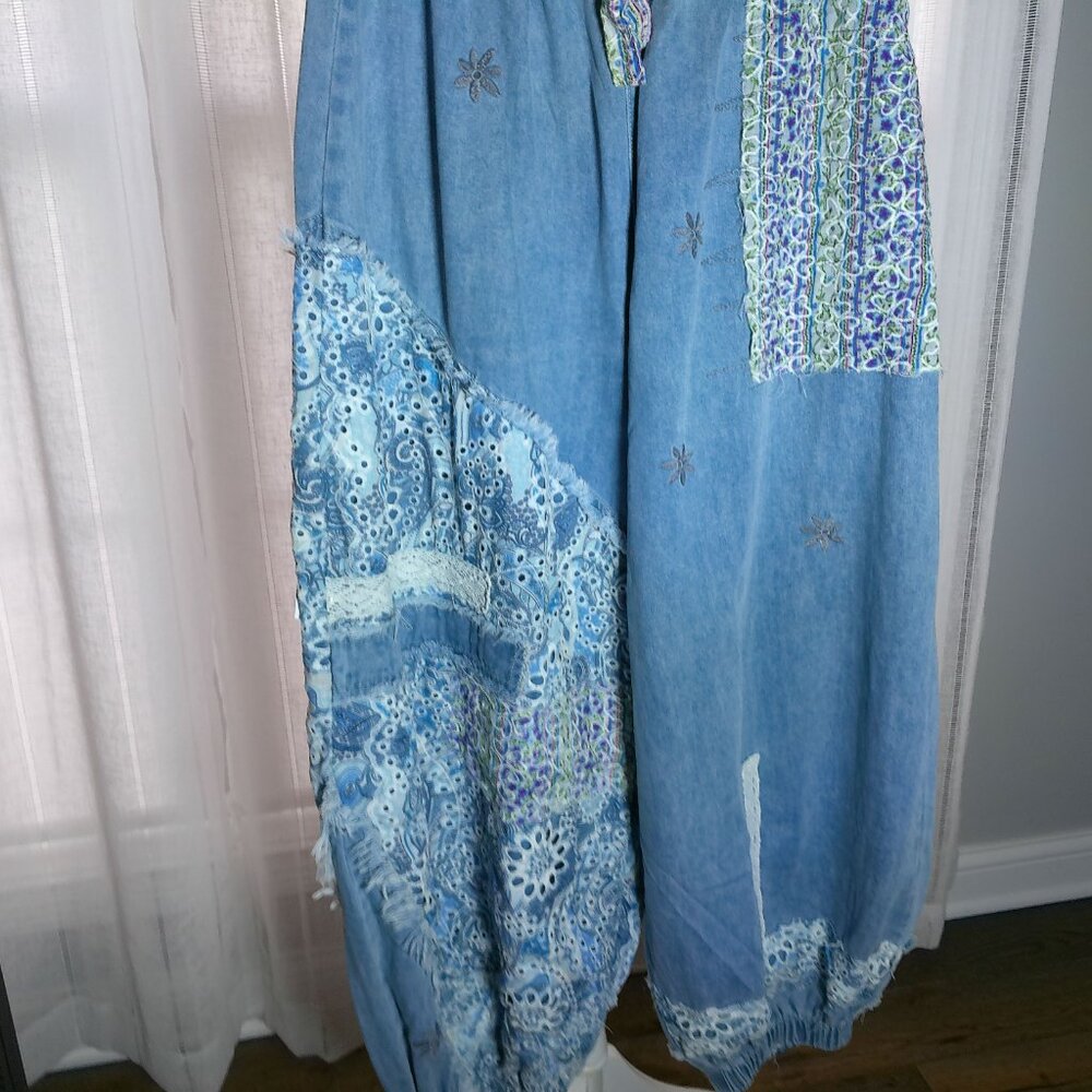 POL NWOT 100% Cotton Patchwork/ Embroidery/ Lace Design on Blue Denim Joggers M - Picture 4 of 11